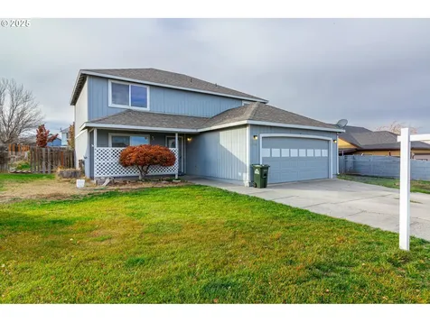 2464 Blue Jay Street Umatilla OR 97882