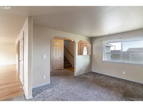 2464 Blue Jay Street Umatilla OR 97882