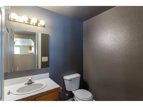2464 Blue Jay Street Umatilla OR 97882