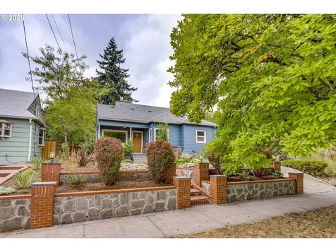 1814 NE Ainsworth Street Portland OR 97211