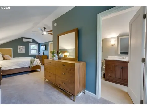 1814 NE Ainsworth Street Portland OR 97211