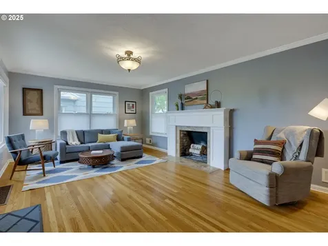 1814 NE Ainsworth Street Portland OR 97211