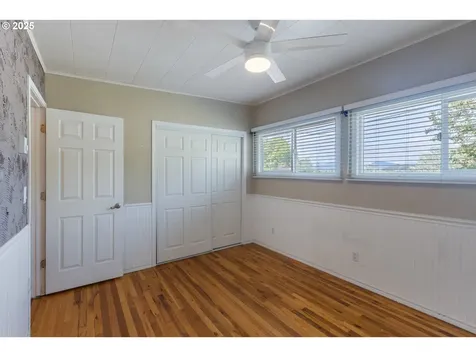 2297 NE Vine Street Roseburg OR 97470