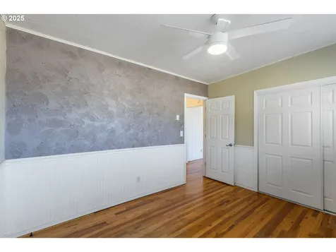 2297 NE Vine Street Roseburg OR 97470