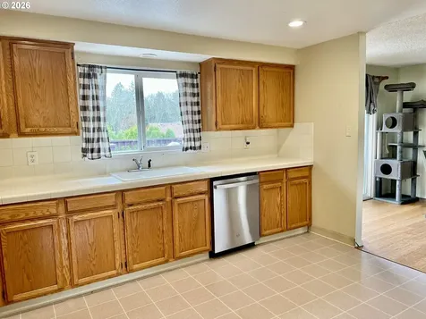 2632 NE 7th Court Gresham OR 97030