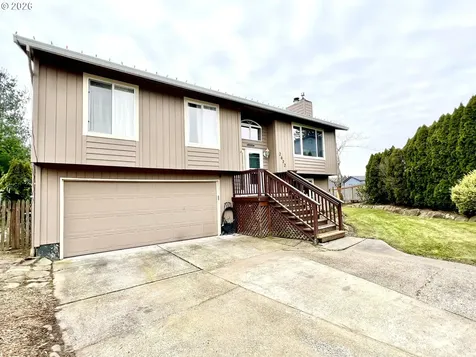 2632 NE 7th Court Gresham OR 97030