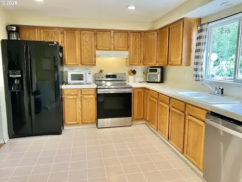 2632 NE 7th Court Gresham OR 97030