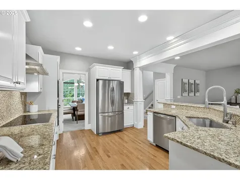 7169 SW Ash Creek Court Portland OR 97223