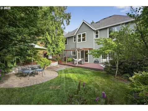 7169 SW Ash Creek Court Portland OR 97223