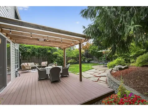 7169 SW Ash Creek Court Portland OR 97223