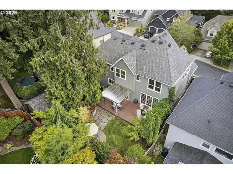 7169 SW Ash Creek Court Portland OR 97223