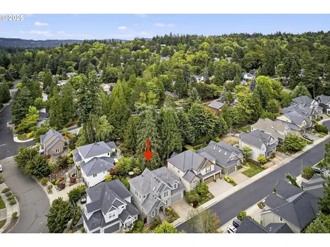 7169 SW Ash Creek Court Portland OR 97223