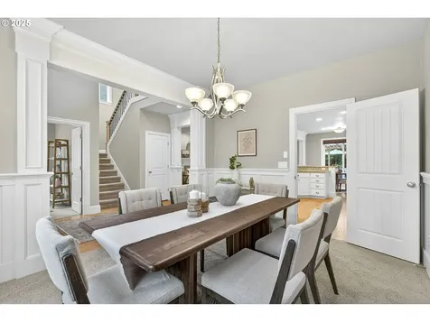 7169 SW Ash Creek Court Portland OR 97223