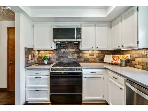 10004 NE Heron Circle Vancouver WA 98664