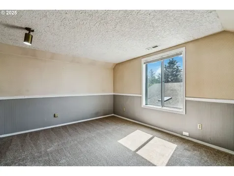 10004 NE Heron Circle Vancouver WA 98664