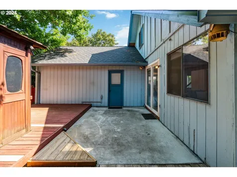 10004 NE Heron Circle Vancouver WA 98664