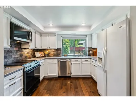 10004 NE Heron Circle Vancouver WA 98664