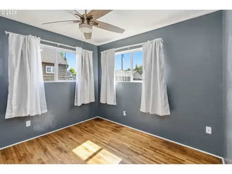 356 28th Avenue Longview WA 98632