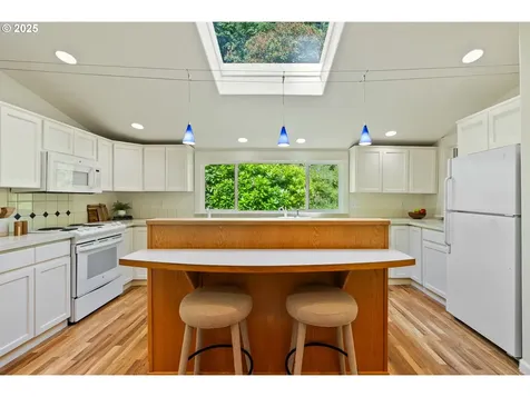 14207 NW Newberry Road Portland OR 97231