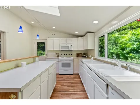 14207 NW Newberry Road Portland OR 97231