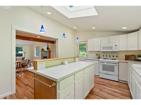 14207 NW Newberry Road Portland OR 97231