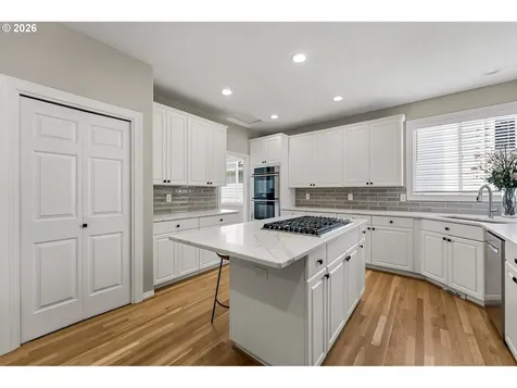 5707 Ridgetop Court Lake Oswego OR 97035