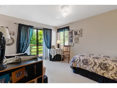 4825 SE 33rd Avenue Portland OR 97202