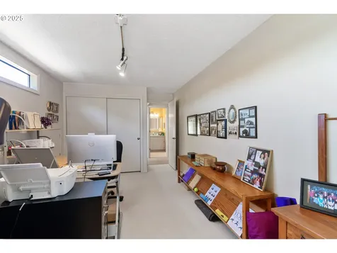 4825 SE 33rd Avenue Portland OR 97202