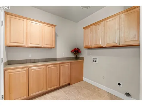 150 Magnolia Drive Creswell OR 97426