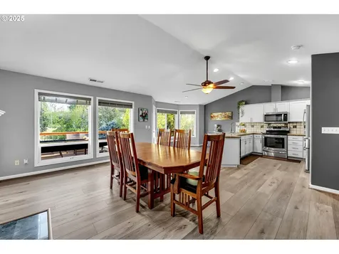 9416 NW 28th Court Vancouver WA 98665