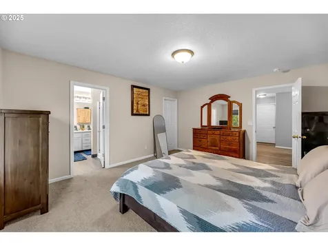 9416 NW 28th Court Vancouver WA 98665