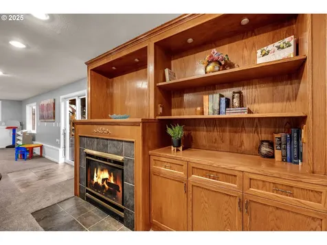 9416 NW 28th Court Vancouver WA 98665