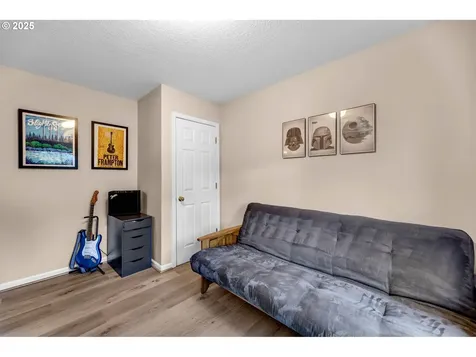 9416 NW 28th Court Vancouver WA 98665