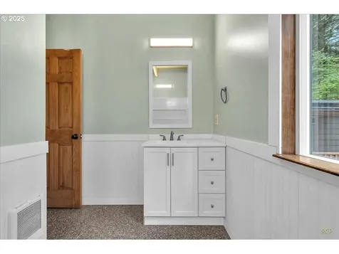 7715 NE Quarry Road La Center WA 98629
