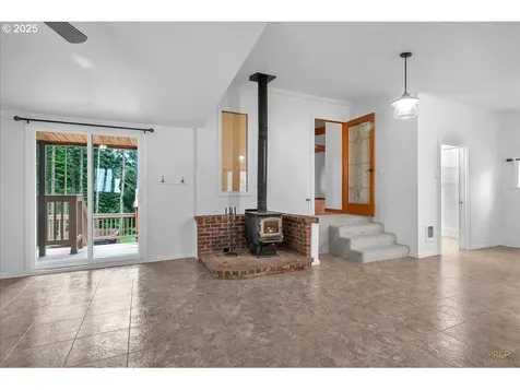 7715 NE Quarry Road La Center WA 98629
