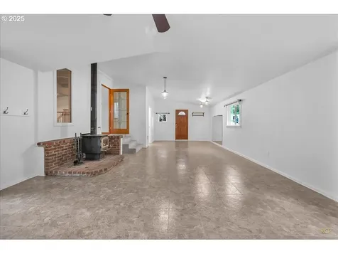 7715 NE Quarry Road La Center WA 98629