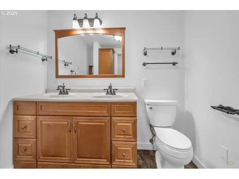 7715 NE Quarry Road La Center WA 98629