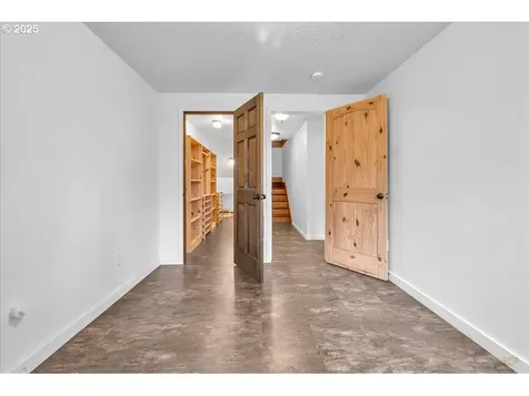 7715 NE Quarry Road La Center WA 98629
