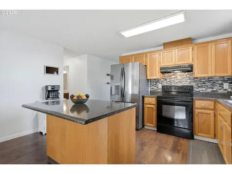 9011 NE 136th Avenue Vancouver WA 98682