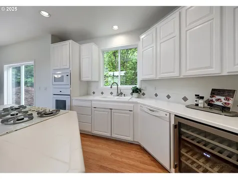 6770 SW Amber Lane Portland OR 97225