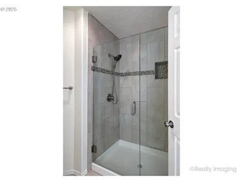 6770 SW Amber Lane Portland OR 97225