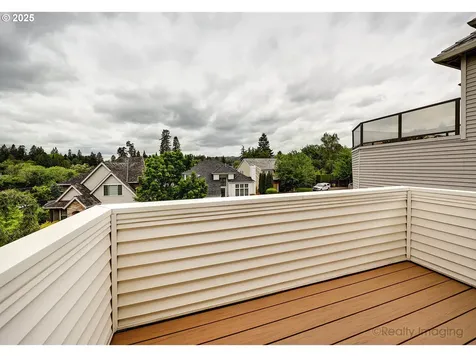 6770 SW Amber Lane Portland OR 97225