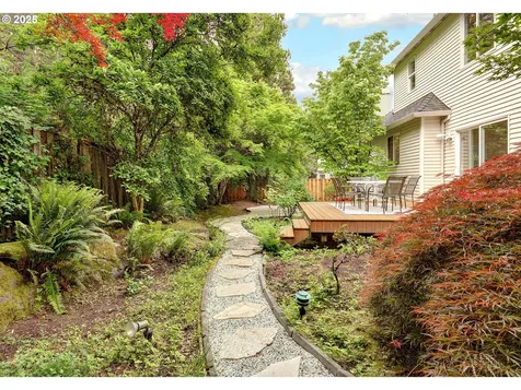 6770 SW Amber Lane Portland OR 97225