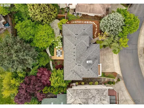 6770 SW Amber Lane Portland OR 97225