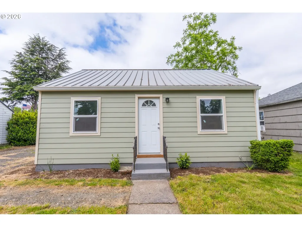 1925 NE Liberty Street Salem OR 97301