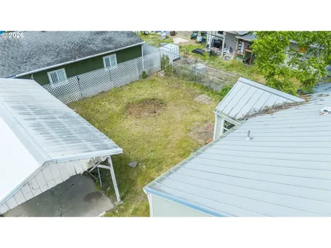 1925 NE Liberty Street Salem OR 97301