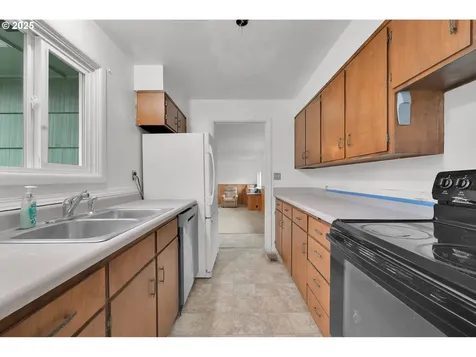 663 Swan Court Springfield OR 97477