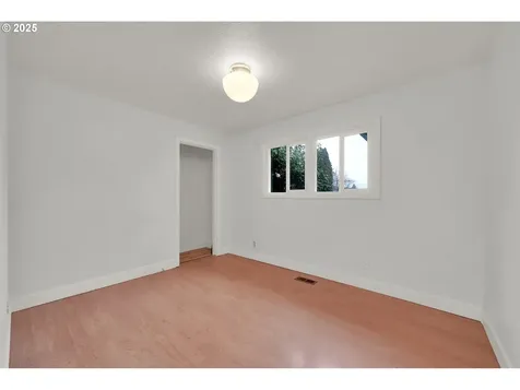 663 Swan Court Springfield OR 97477