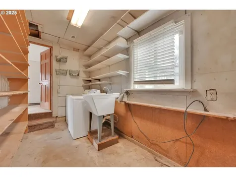 663 Swan Court Springfield OR 97477