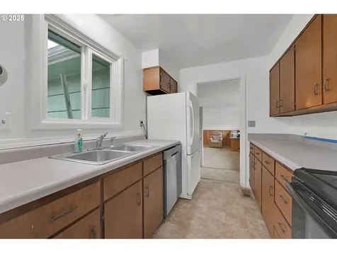 663 Swan Court Springfield OR 97477